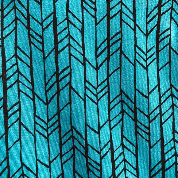 NEW Turquoise Zipper Back Ruffle Bottom Top - Picture 9 of 16